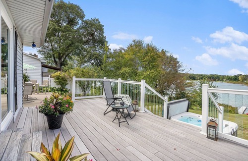 Sturgis Maison | Serendipity on Grey Lake - Sturgis, MI