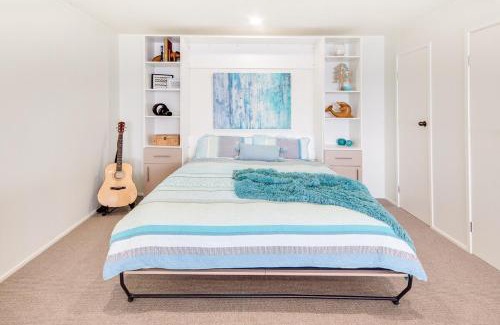 Acacia Bay Maison | Serendipity with a view