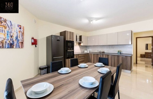 Marsaxlokk Appartement | Serene 2BR Apartment with Picturesque Views
