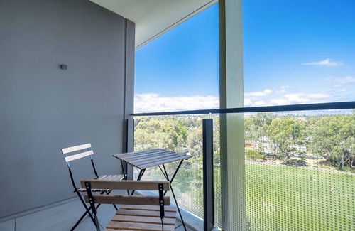 Parkville Appartement | Serene 2BR2BA Apt in Parkville Pool Gym Parkin