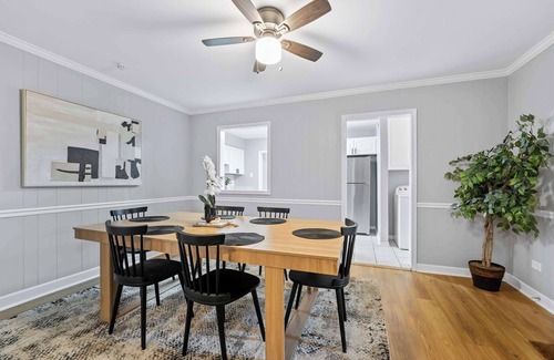 Tinley Park Maison | Serene 4BR Oasis in Tinley Park