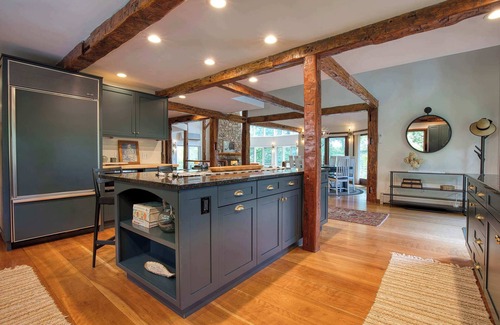Egremont Maison | Serene 5-BR Retreat 9-Min to Catamount