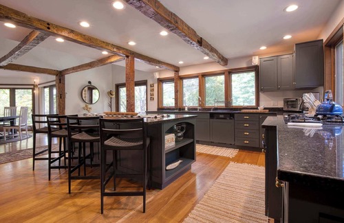 Egremont Maison | Serene 5-BR Retreat 9-Min to Catamount