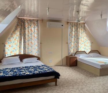 Rajbagh Lit Et Petit-Déjeuner | Serene by Juniper Resorts