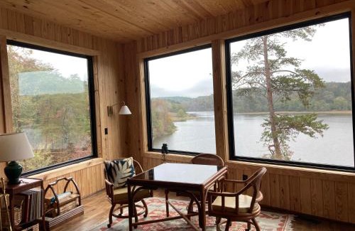 Samantha Maison | Serene Cabin on Lake Tuscaloosa