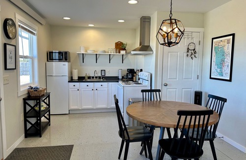 Custer Cabine | Serene country setting with views of the Black Hills.