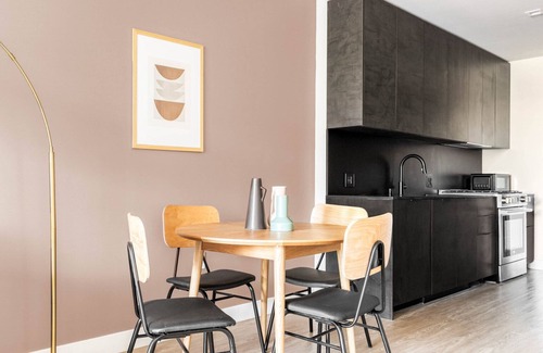 Palms Appartement | Serene Culver City 2BR w/ Roof, walkable neighborhood, by Blueground