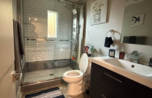 Old East Dallas Appartement | Serene Dallas Hideout - Walk to Greenville & Knox