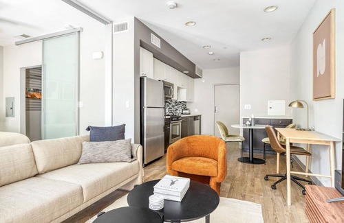 Little Tokyo Appartement | Serene Downtown 1BR w/ Gym & Pool, close to Staples Center, by Blueground
