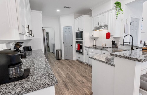 Walden on Lake Conroe Maison | Serene Escape By The Lake 3 Bedroom Home by RedAwning