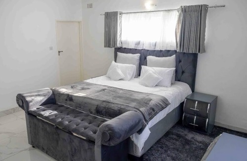 Bulawayo Maison | Serene four bedroom family home within walking distance of local amenities.