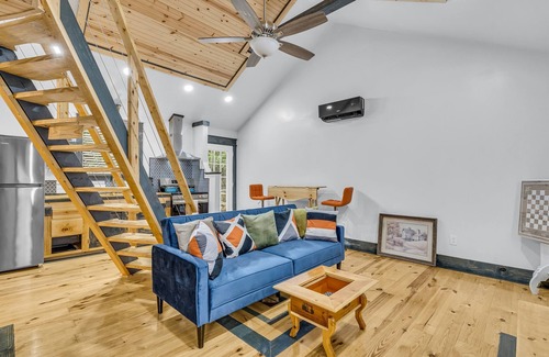 Starkville Maison | Modern Tiny Home: Opulently Unique & Modern