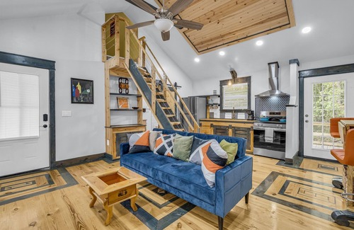 Starkville Maison | Modern Tiny Home: Opulently Unique & Modern