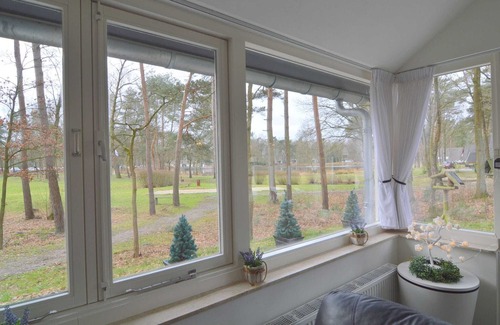 Stramproy Maison | Serene Holiday Home in Limburg amid a Forest