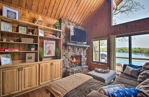 Twin Lakes Maison | Serene Lakefront Escape Boat Dock and Grill!