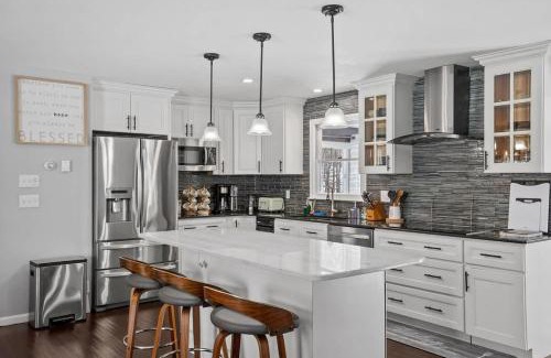 Laconia Maison | Serene Lakeside Retreat with Hot Tub Near Gunstock
