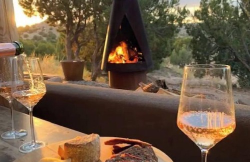 Ojo Caliente Maison | Serene Ojo Casita / mtn. views