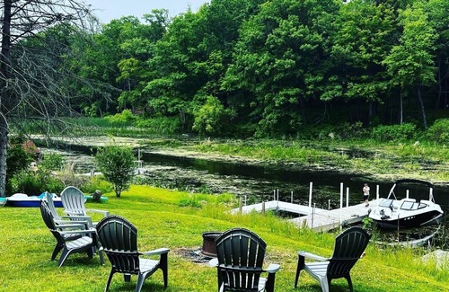 Wolcott Cottage | Waterfront Port Bay Cottage-Floating Dock, Kayaks, Pêche, Fire Pit, Grill