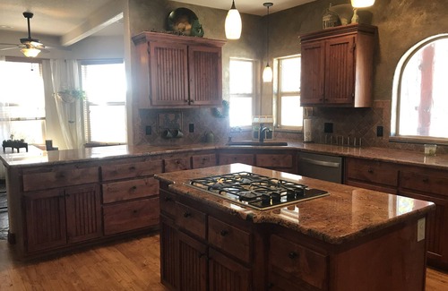 Colorado Springs Maison | Serene Retreat Nestled in the pines- private & relaxing; Microweddings; Reunions