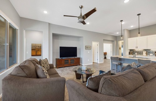 Saddlebrooke Villa | Luxury Villa - Furnished with Mountain Views! Access to Pools, Restaurants, Gyms