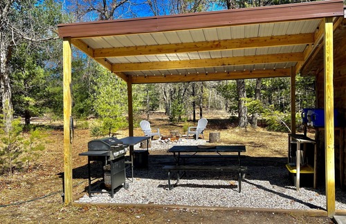 Bitely Cabine | Serene Sleeper Cabin escape in the woods