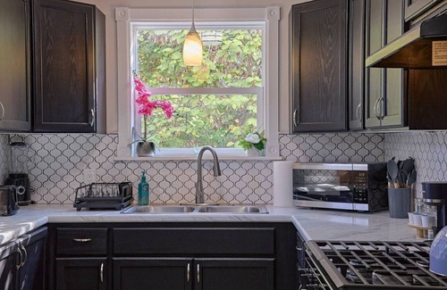 Dunlap Appartement | Serene Stay | 1BR Retreat with King Bed in Dunlap