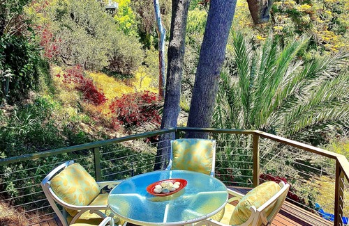 Corona del Mar Appartement | Serene, tropical oasis-walk to beautiful beaches