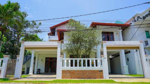 Seeduwa - Katunayake Hôtel | Serene Villa Airport Transit