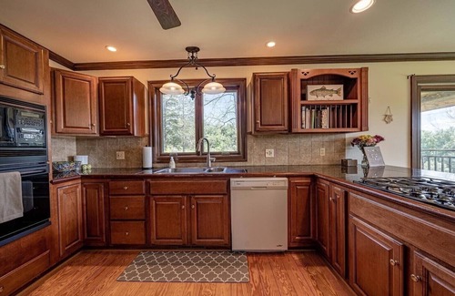 Burdett Maison | Serene wine country chateau - adjacent to Seneca Lake and wineries