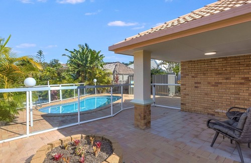 Elanora Maison | Serenity at Elanora - Waterfront Elanora - Min 3 Night Stays!
