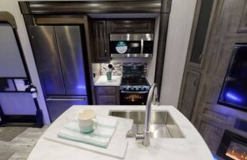 Stover Maison | Serenity at Sunny Beach RV Resort in the quiet part of the Ozarks