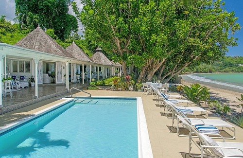 Montego Bay Villa | SERENITY SUR LA PLAGE JAMAICA - Villa 4 chambres en front de mer à Montego Bay