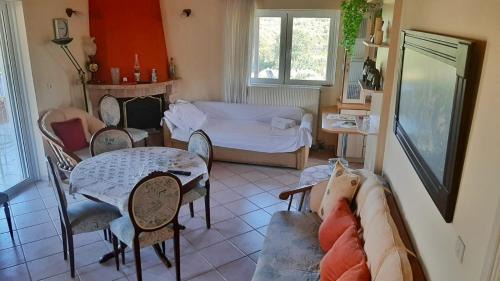 Flampoura Maison | Serenity Cottage House in Preveza