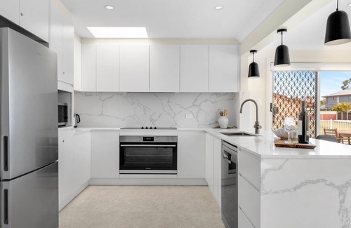 Sussex Inlet Maison | Serenity Escape - Belle Escapes Jervis Bay