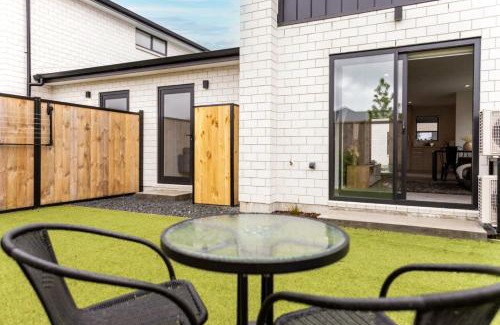 Trentham Maison | Serenity on Oliver