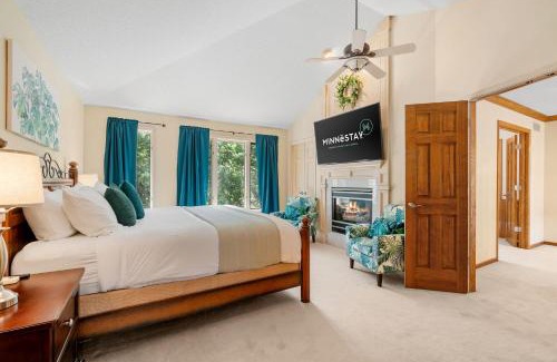 Eden Prairie Maison | Serenity on the Creek