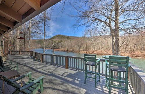Lewisburg Maison | Serenity on the River Luxe Lewisburg Cabin!