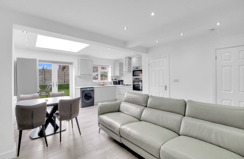 Dagenham Maison | Serenity Retreat in Dagenham