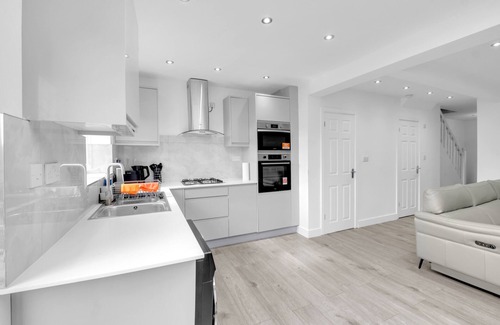 Dagenham Maison | Serenity Retreat in Dagenham