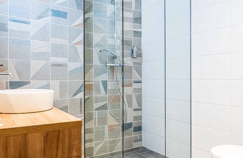 Scheveningen Badplaats Hôtel | Serenity Stay near Scheveningen Beach, Cultural landmarks & local dining
