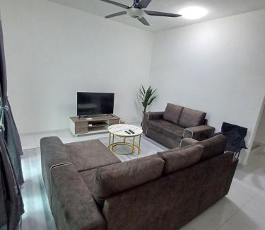 Gambang Maison | Seroja Guesthouse Gambang