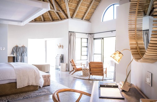 Thorny Bush Game Reserve Cabine | Serondella Safari Lodge