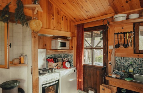 Sevry Maison | Set in a full green environment with large garden, treehouse and 70a of woodland
