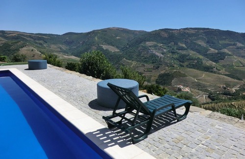 Bomfim Maison | Situé dans son propre vignoble avec vue unique sur la vallée Complète Confidentialité!