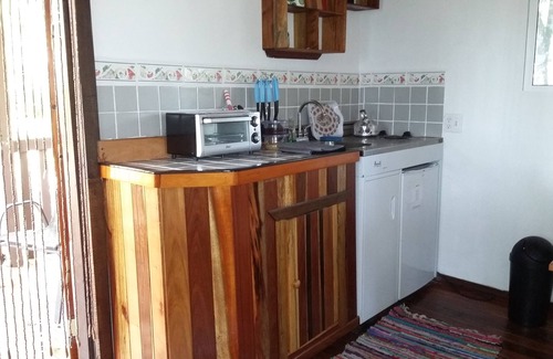 Unitedville Cabine | Situé dans la jungle, Ginger Lily est un chalet indépendant avec 1 chambre et climatisation