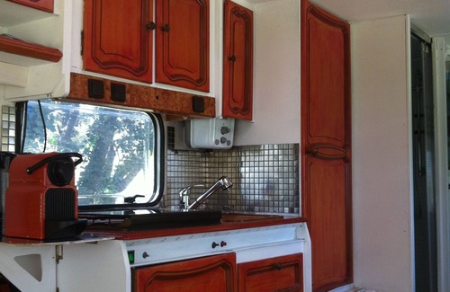 Arpaillargues-et-Aureillac Maison | Seul dans la nature sans voisin, caravane tout confort
