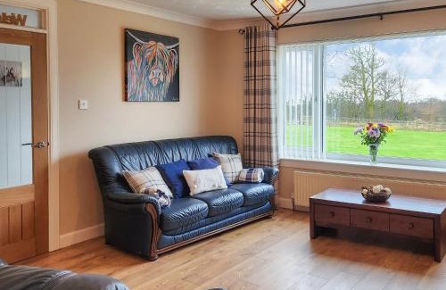 Airdrie Maison | Seven Seasons