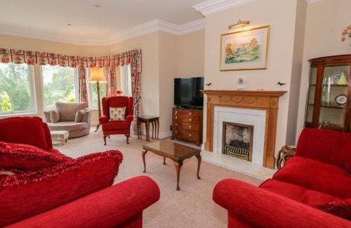 Kelso Maison | Sevenacres