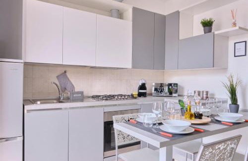Seveso Appartement | [Seveso-Stazione] Design, Wifi & Garage Privato