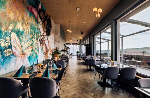 Retz Hôtel | sgrafit hotel - Self Check-In
